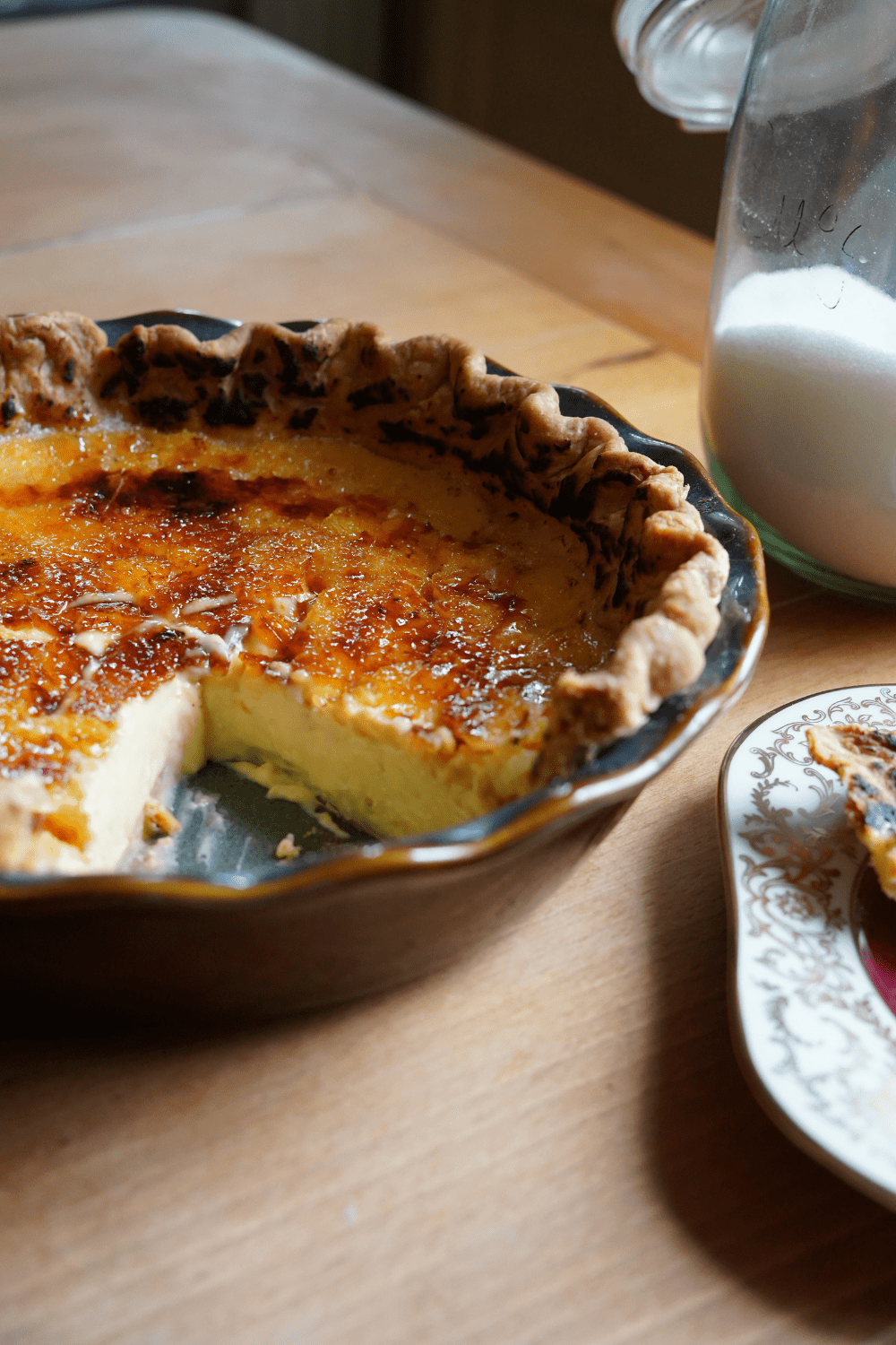 Emile Henry Crème Brulee Pie Recipe by Molly J. Wilkinson (@mollyjwilk) – Emile Henry USA