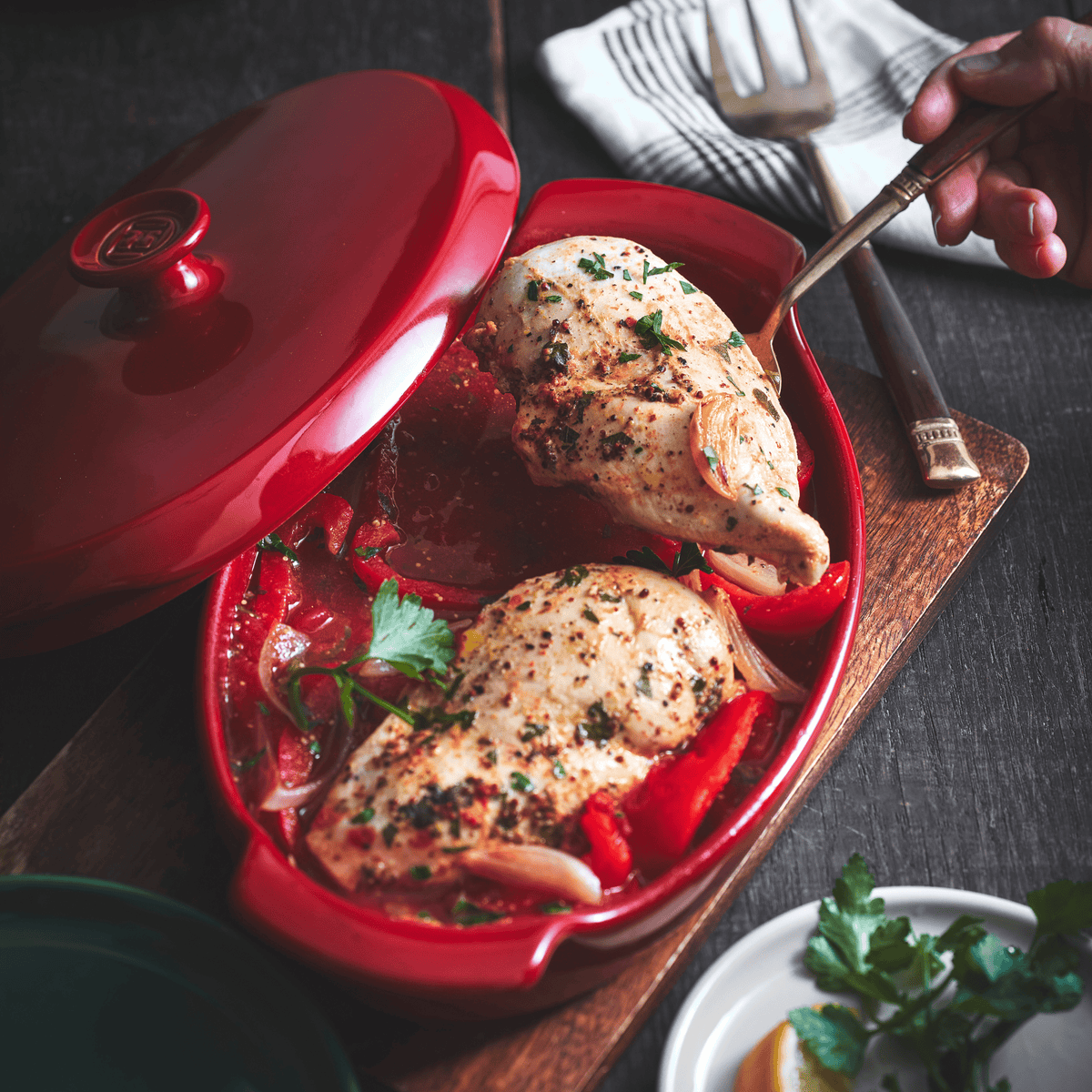 Oval Covered Baker / Fish Steamer Ovenware Emile Henry USA Burgundy