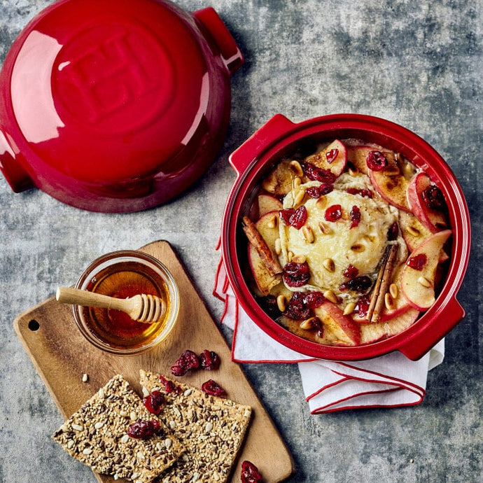 APPLE  & CRANBERRY BAKED CHEESE