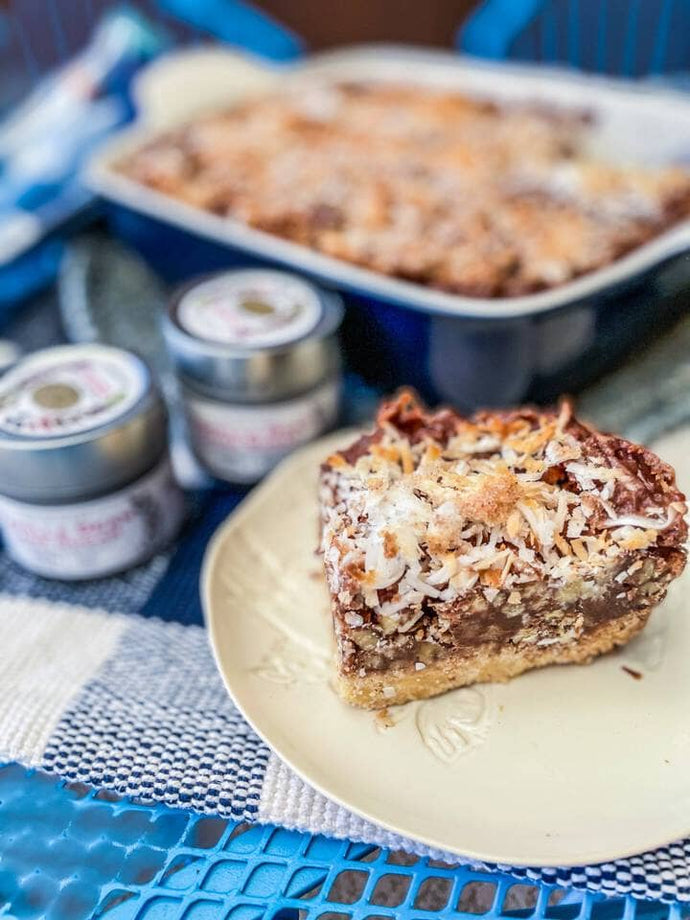 Pecan Shortbread Bars by Gustus Vitae