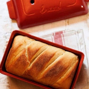 Cookistry's Kitchen Gadget and Food Reviews: Emile Henry Bread Baker