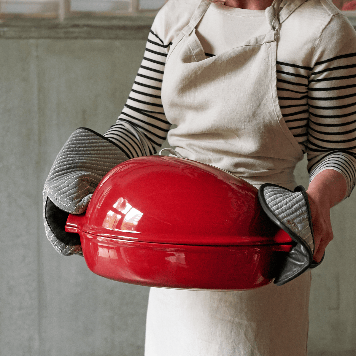 Emile Henry Large Roaster, Burgundy