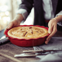 Le Grande Pie Dish Bakeware Emile Henry USA Burgundy 