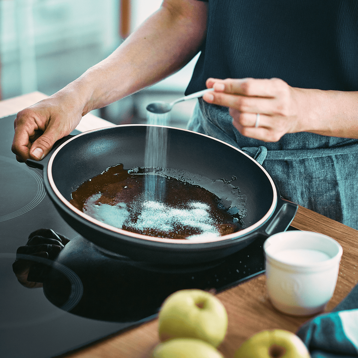 Delight Tart Tatin Set (Induction Compatible) Cookware Emile Henry USA 