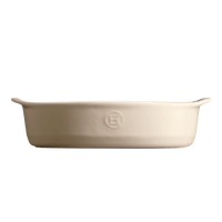 The Right Dish Oval Oven Dish Bakeware Emile Henry = Clay
