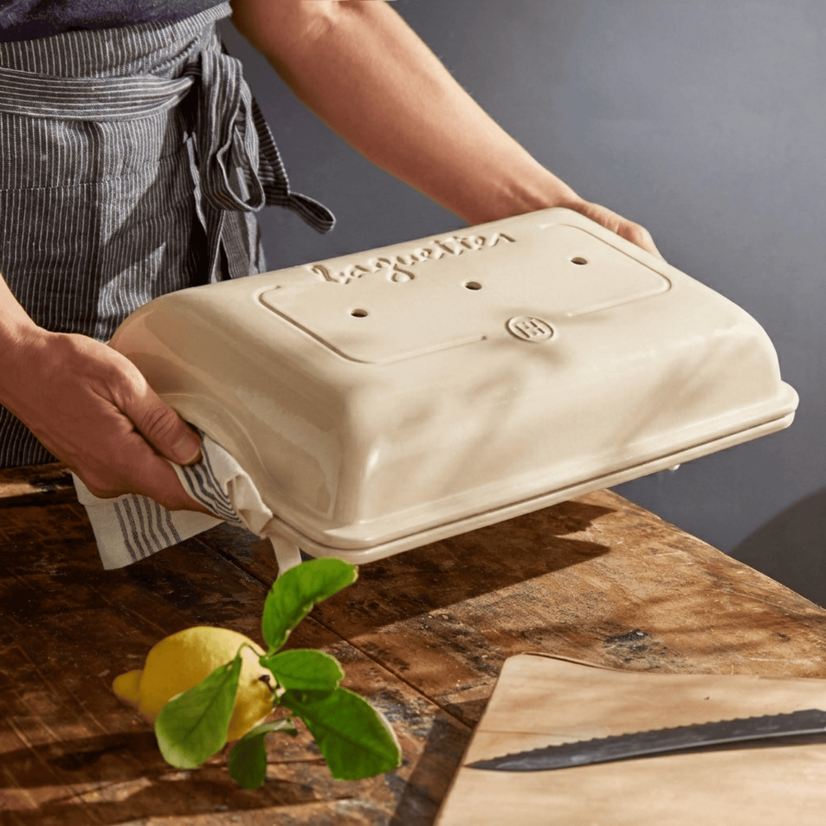 Emile Henry エミール・アンリ パン焼き器 バゲットベイカー 3本焼き Emile Henry Ceramic Baguette Baker, Handcrafted in France since