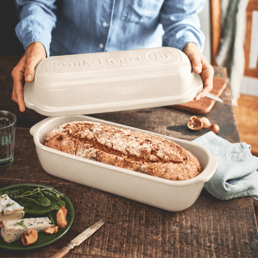 emile henry pullman long loaf bread baker_linen