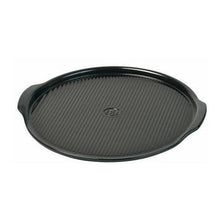 Emile Henry USA Ridged Pizza Stone Pizza Stone Specialized Tools Emile Henry USA  Product Image 2